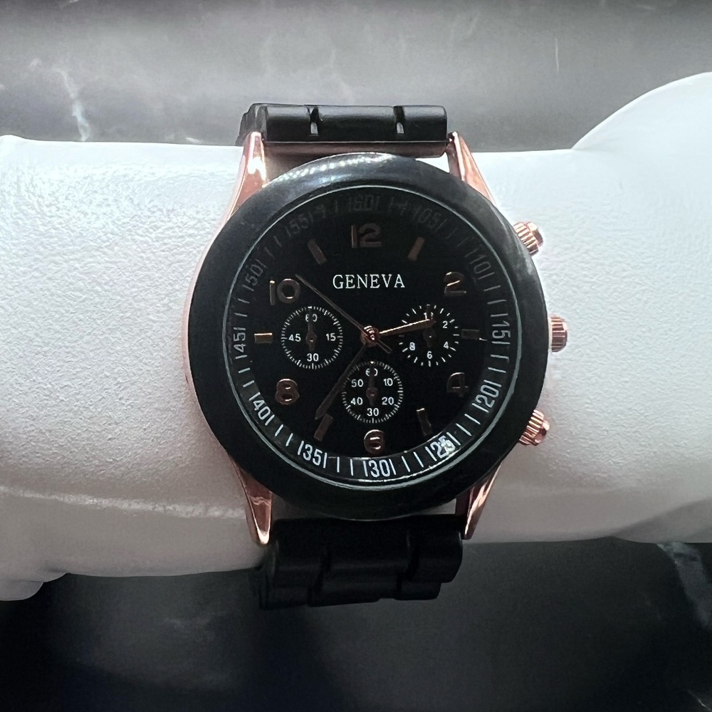Watch - Picture 3 of 3